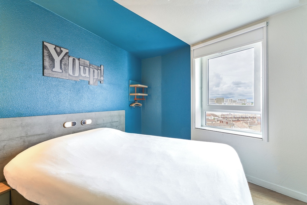 Ibis Budget Bordeaux Centre Gare Saint Jean 22/72