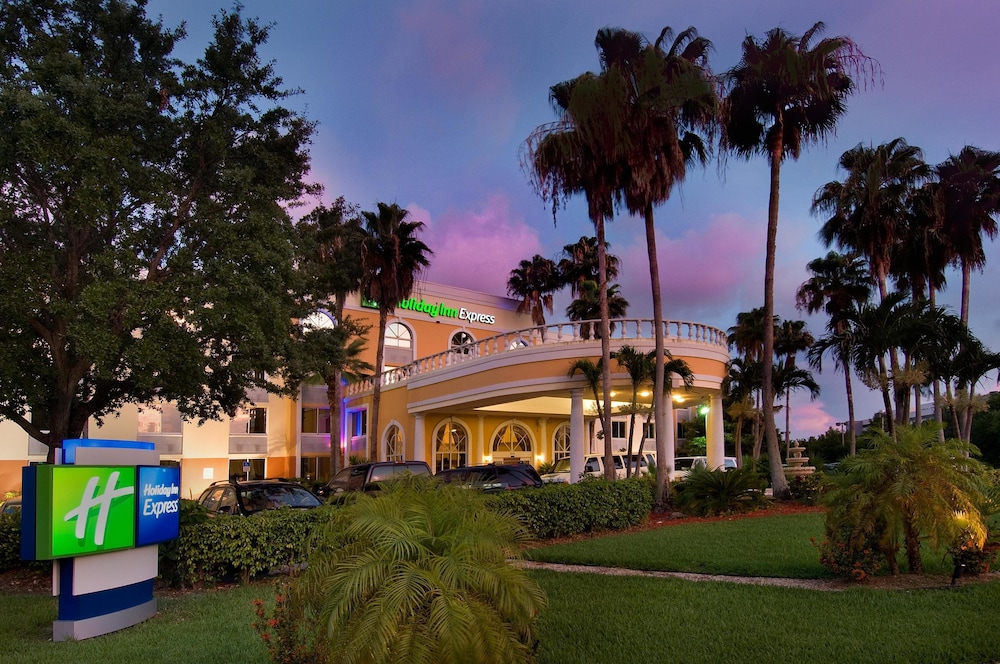 Holiday Inn Express Miami Airport Doral Area 5/71