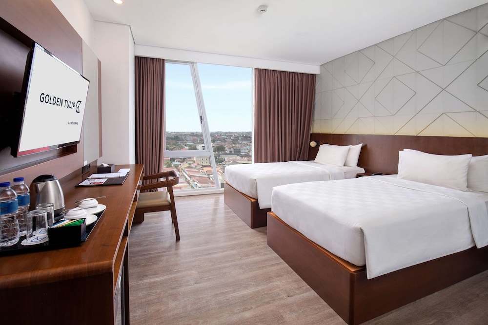 Golden Tulip Pontianak 15/64