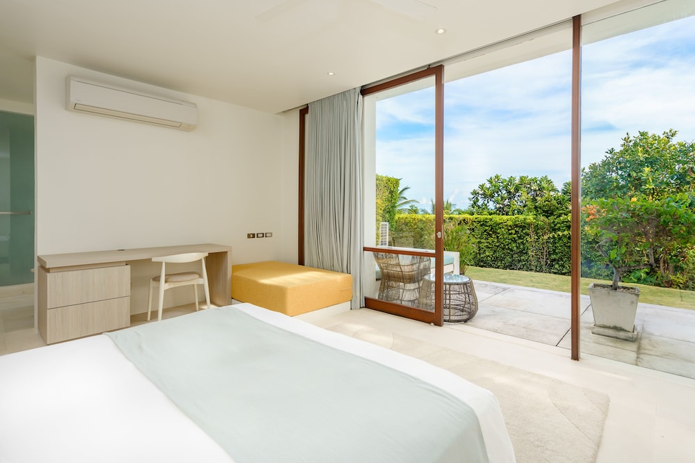 Five Bedroom Villa
