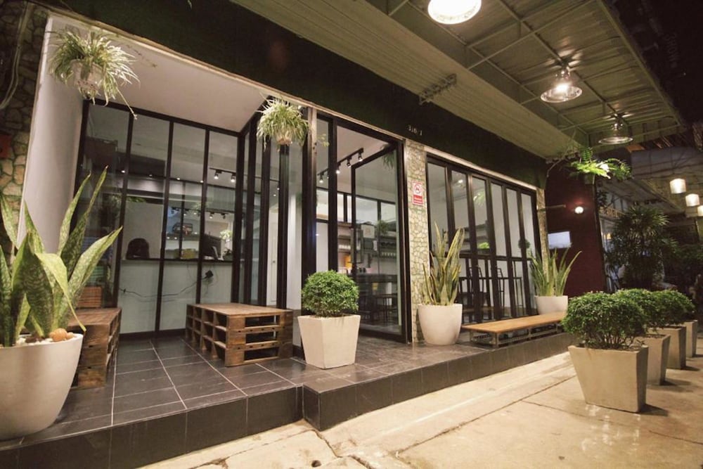 Mint Hostel 12/33