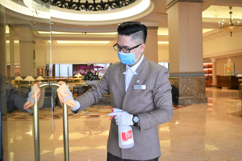 SHERATON HANOI HOTEL 30/42