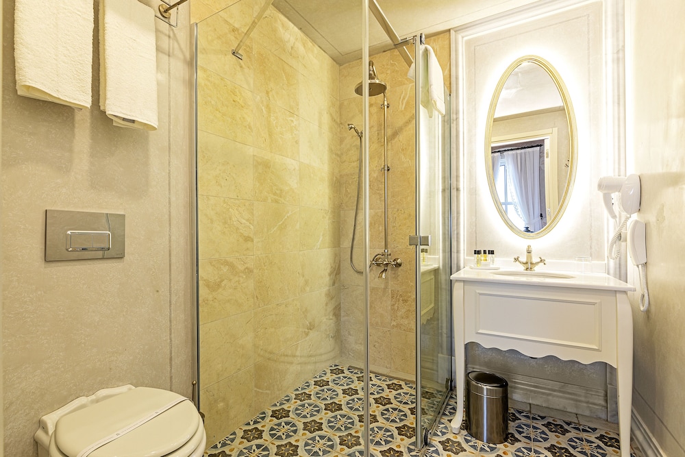 Meroddi Barnathan Hotel 49/49