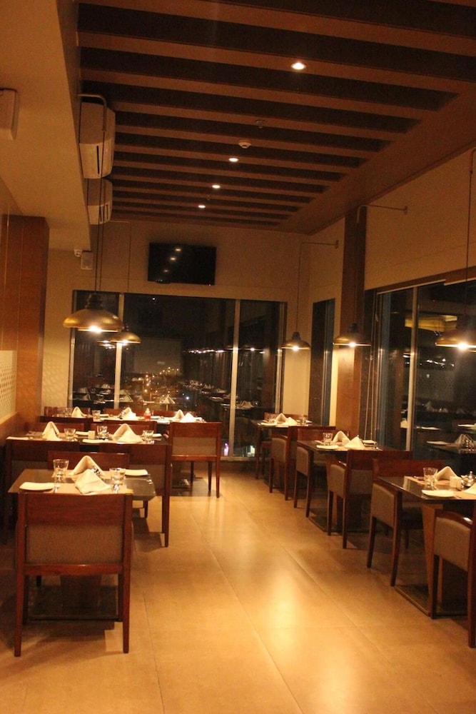 The Fern An Ecotel Hotel Vadodara 25/63