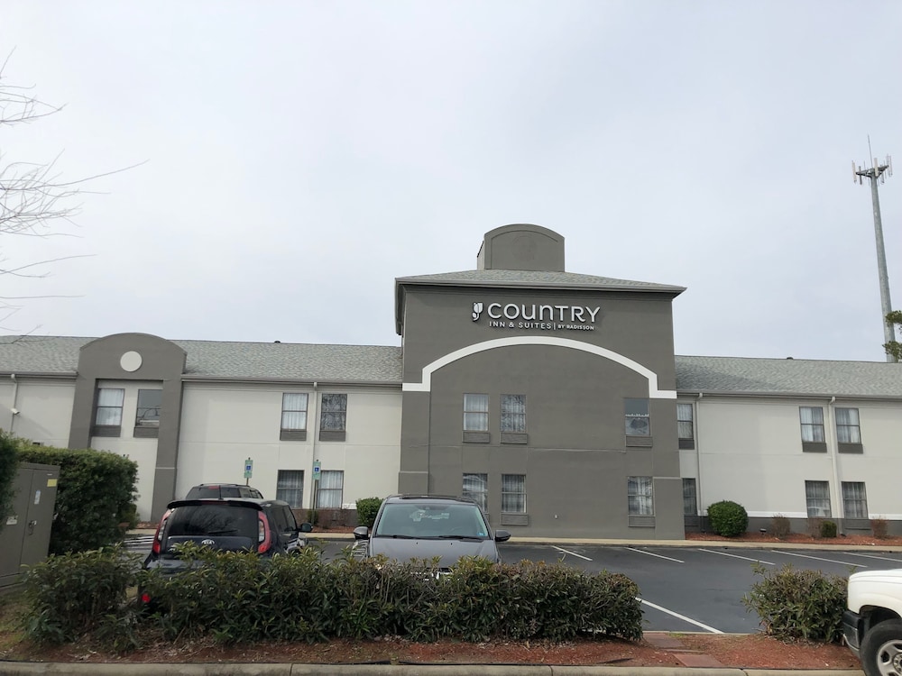 Country Inn & Suites by Radisson Greenville, NC 4/58