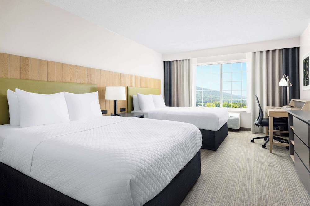 Country Inn and Suites by Radisson Big Flats (Elmira) NY 15/38