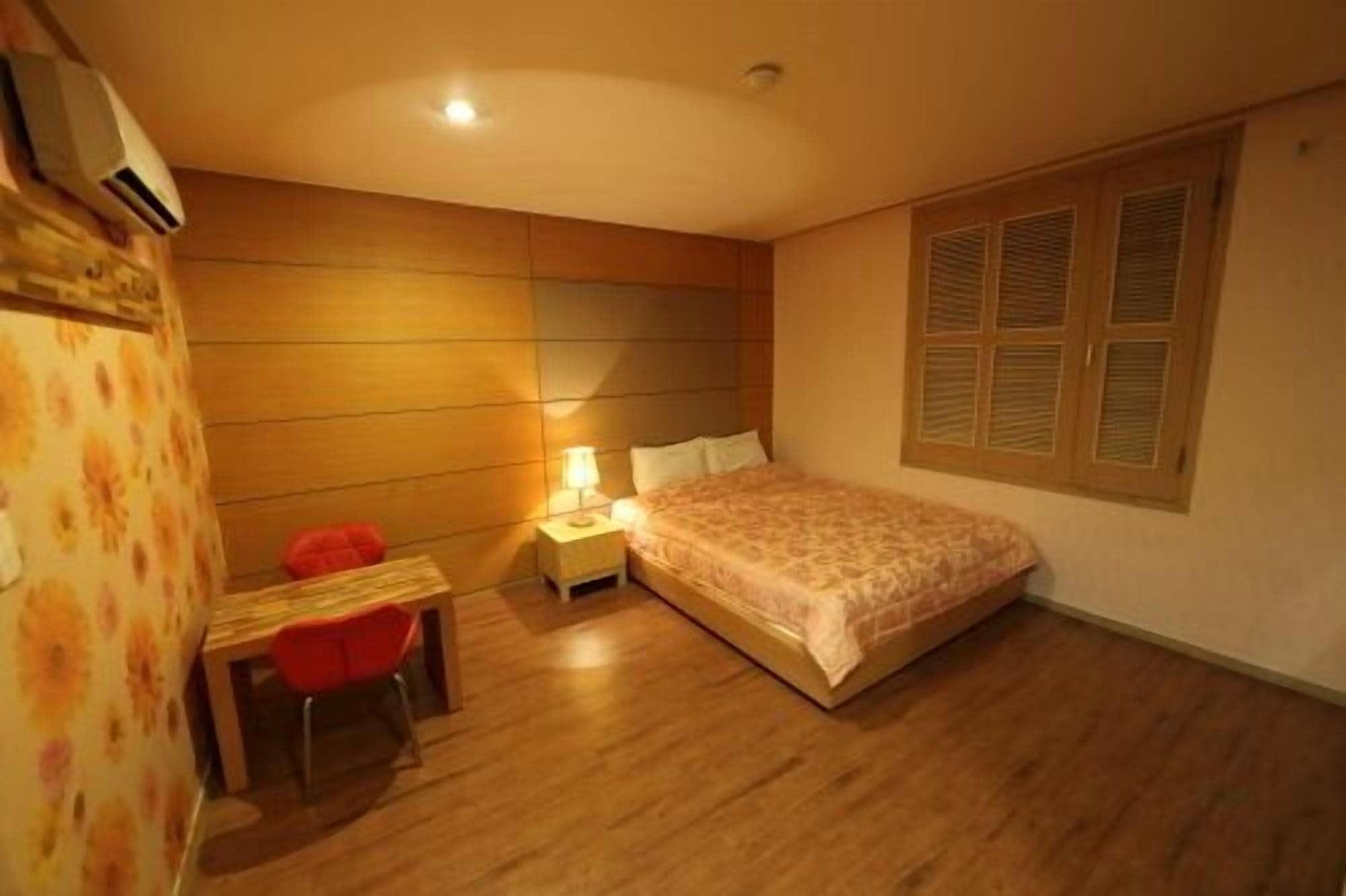 Hotel Ballantine 7/14