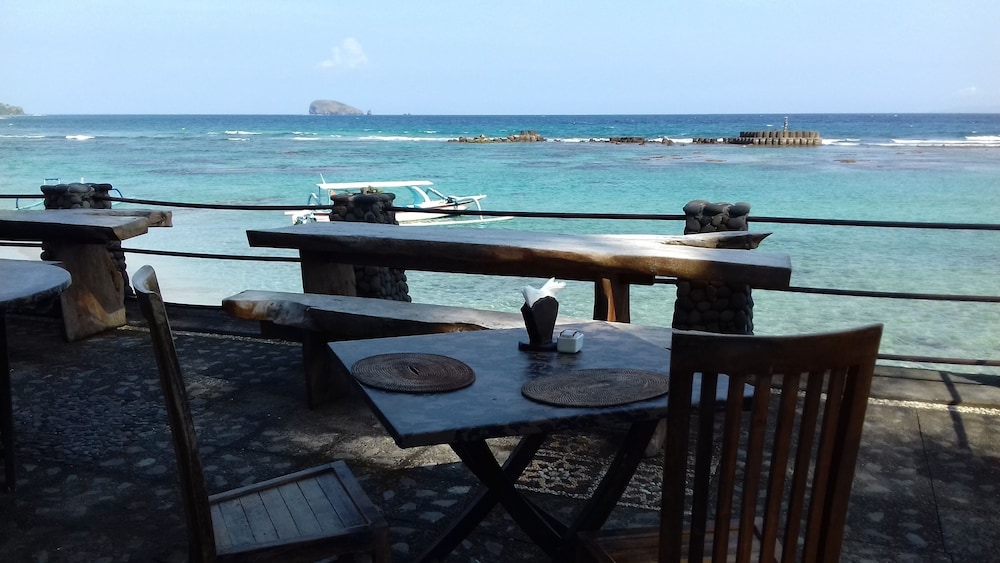 Amarta Beach Cottages 33/38