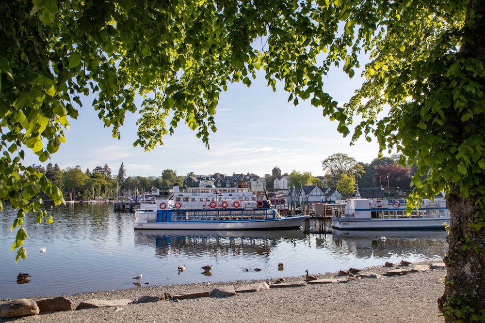 Windermere Hotel 3/60