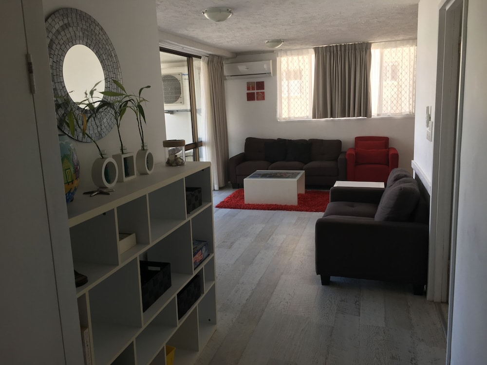 MERRIMA COURT HOLIDAY APARTMENTS 50/74