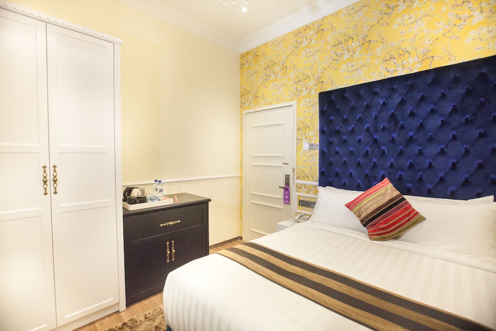 Apple Heritage Hotel 24/69
