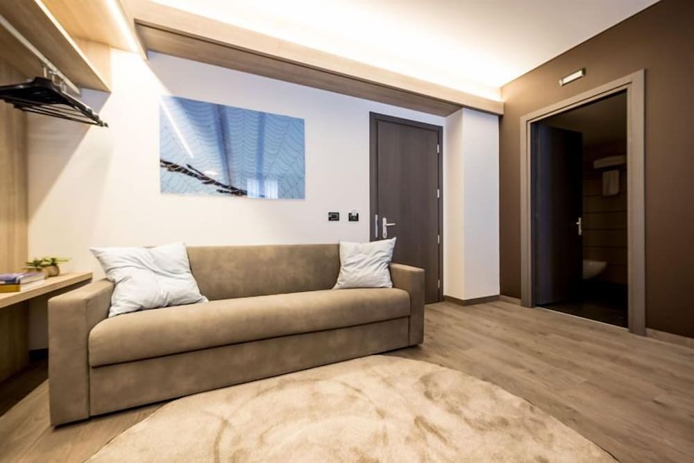 Hotel Fuori Le Mura 28/38