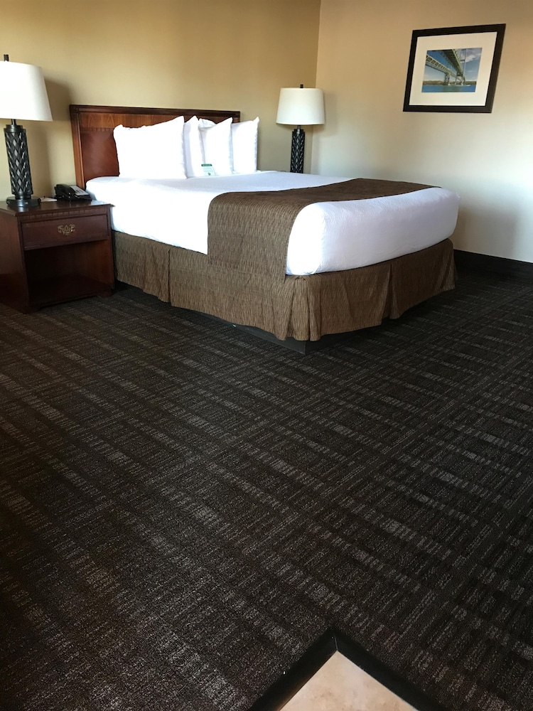 Best Western Lakewood 14/38
