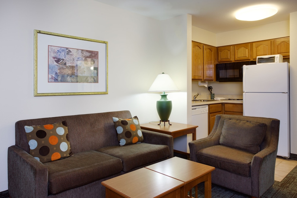 Staybridge Suites Corning 41/66