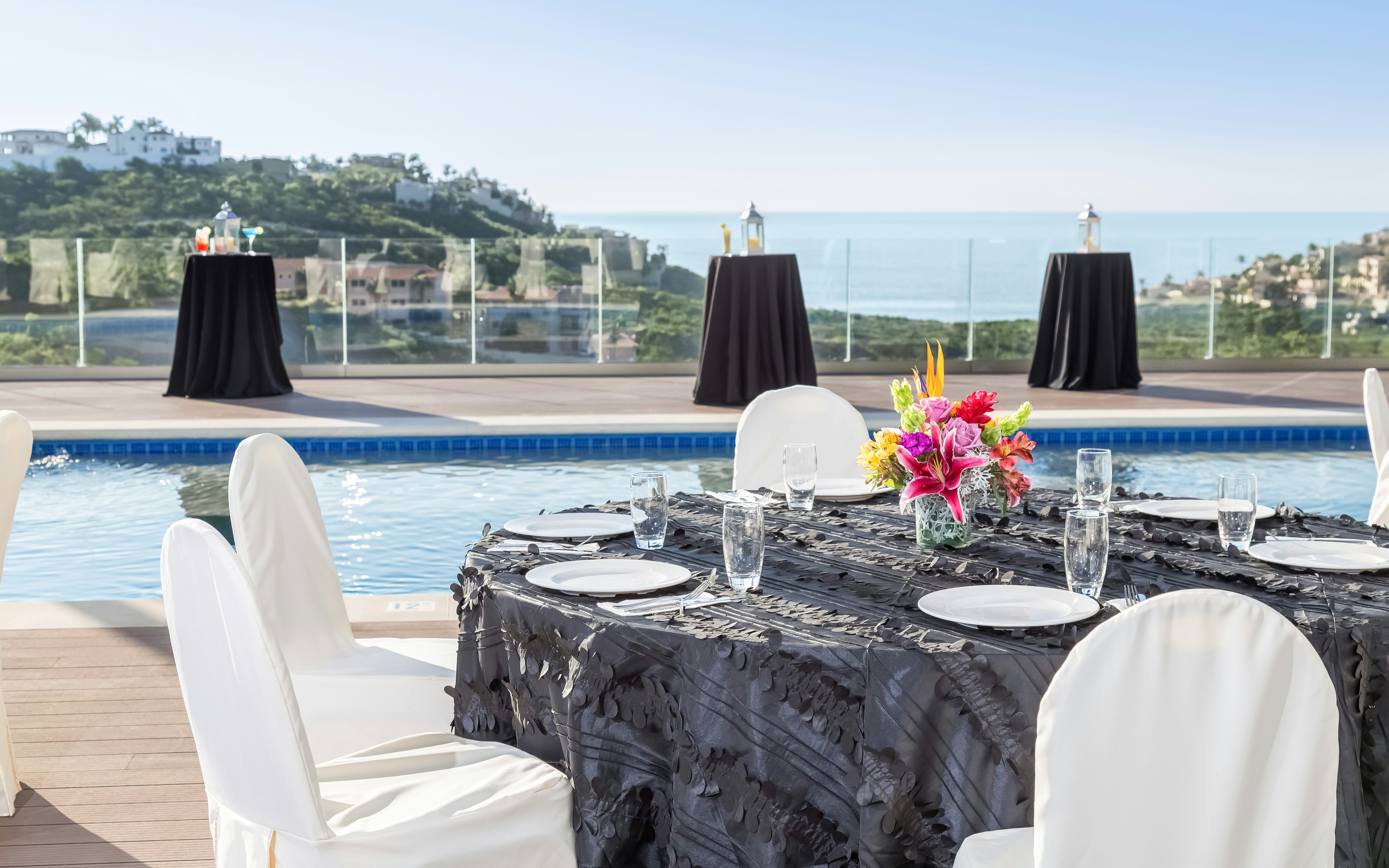 Hampton Inn and Suites by Hilton Los Cabos 40/55