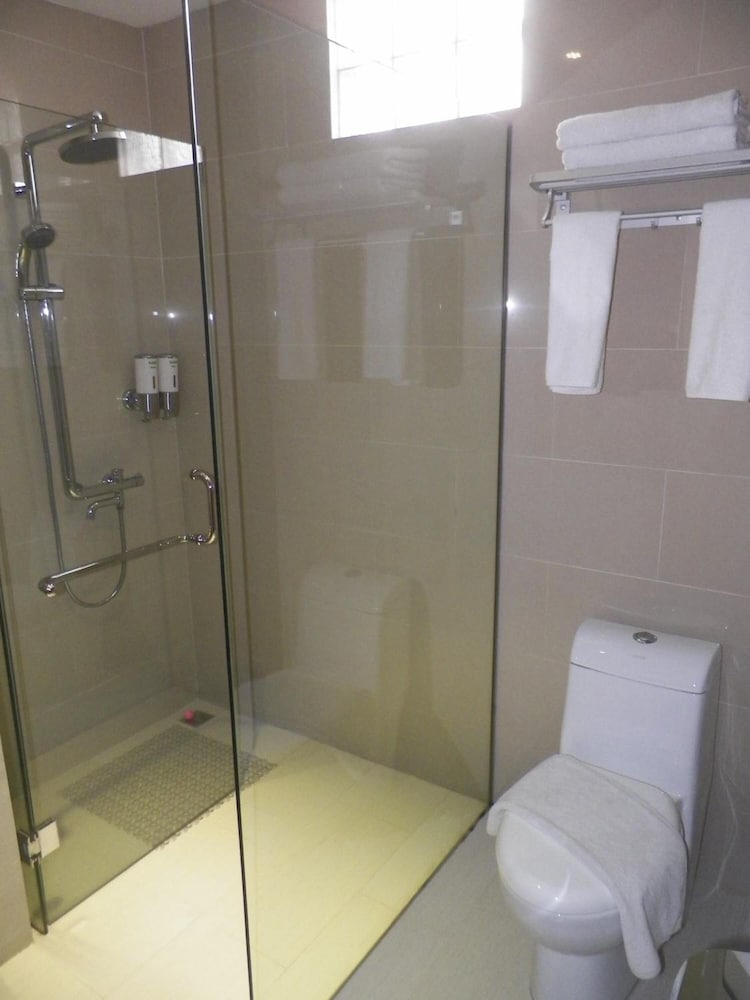 Hotel Victory Bandung 43/45