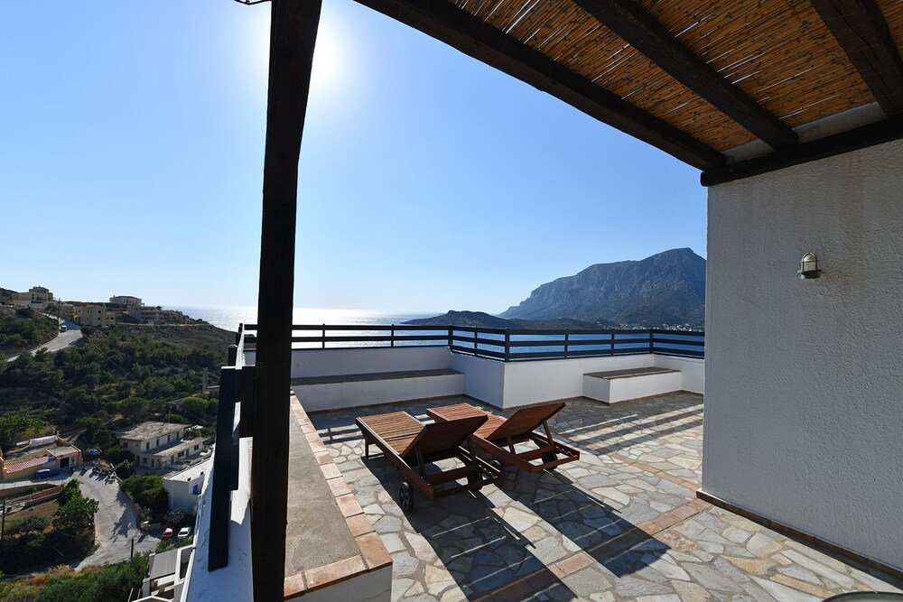 Blue Dawn Kalymnos 22/50