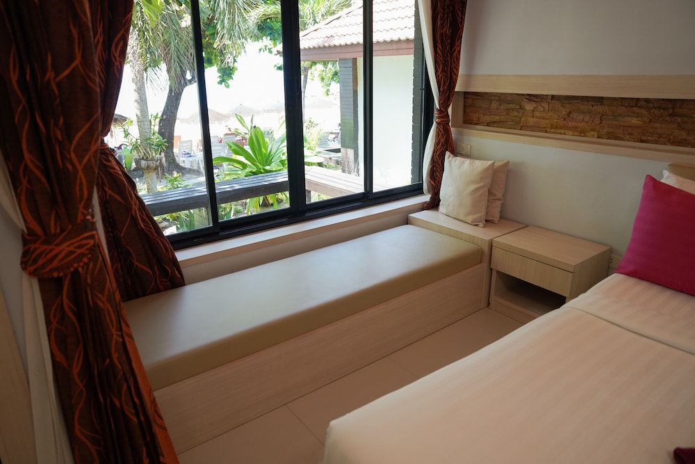 Silver Sand Samed Hotel & Resort 14/44