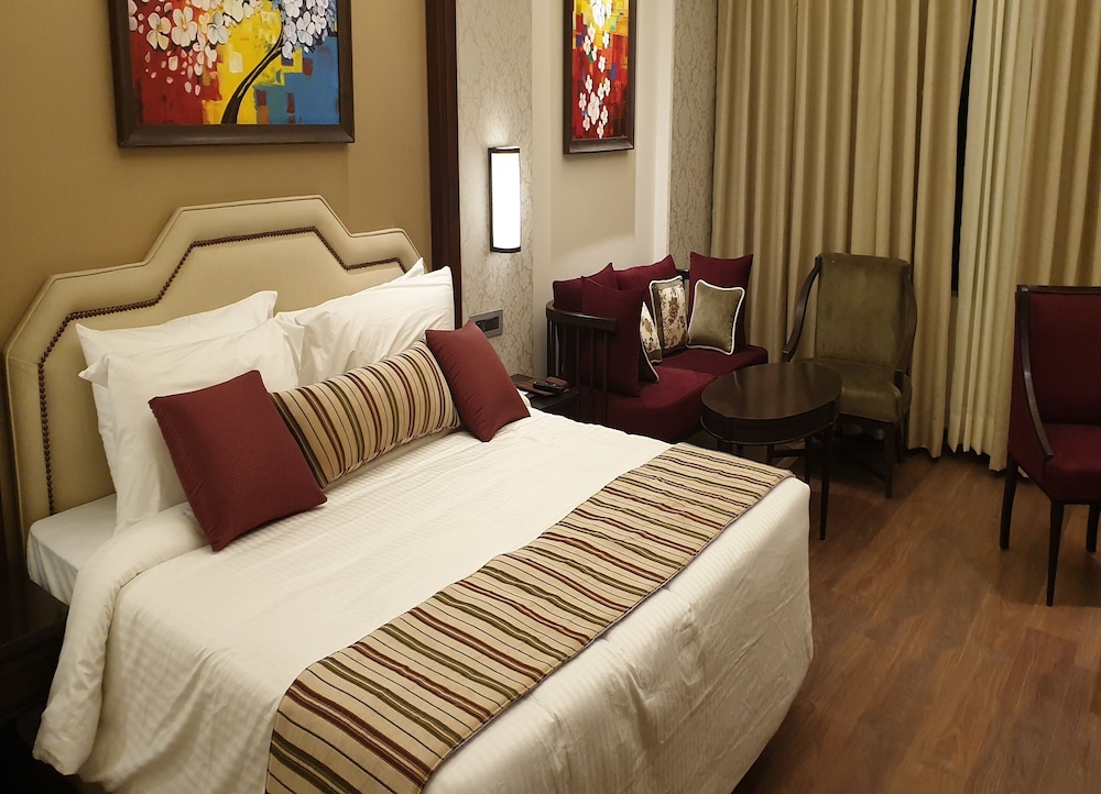 Sarovar Portico Dehradun 13/40
