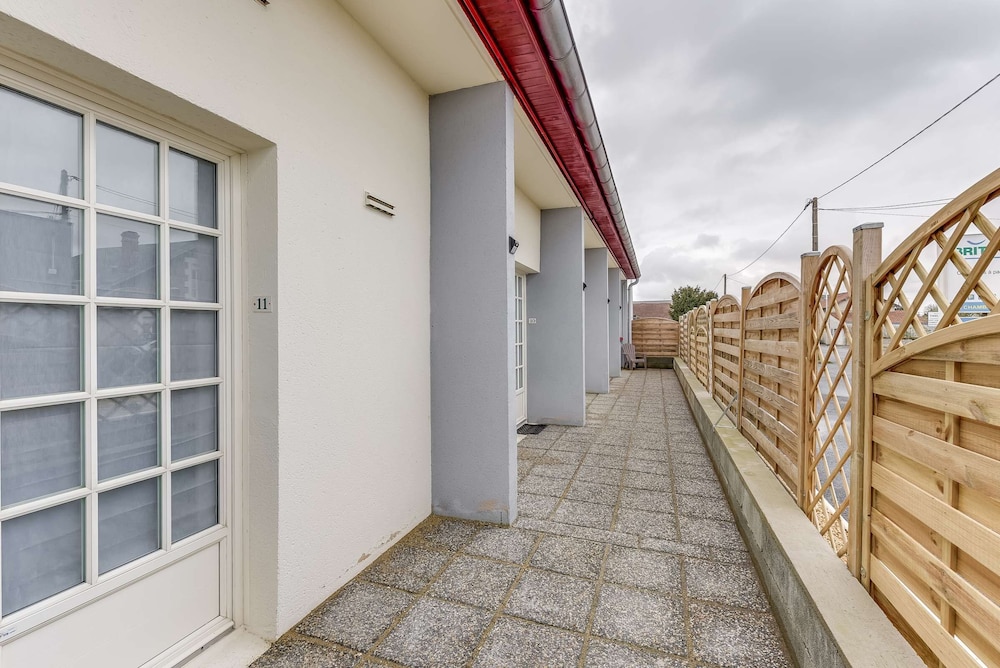 Brit Hotel Confort Thouars 27/48