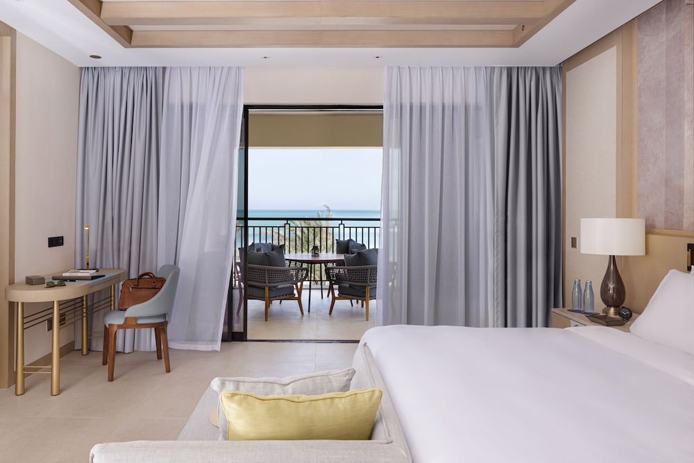 Ocean, Suite, King Bed