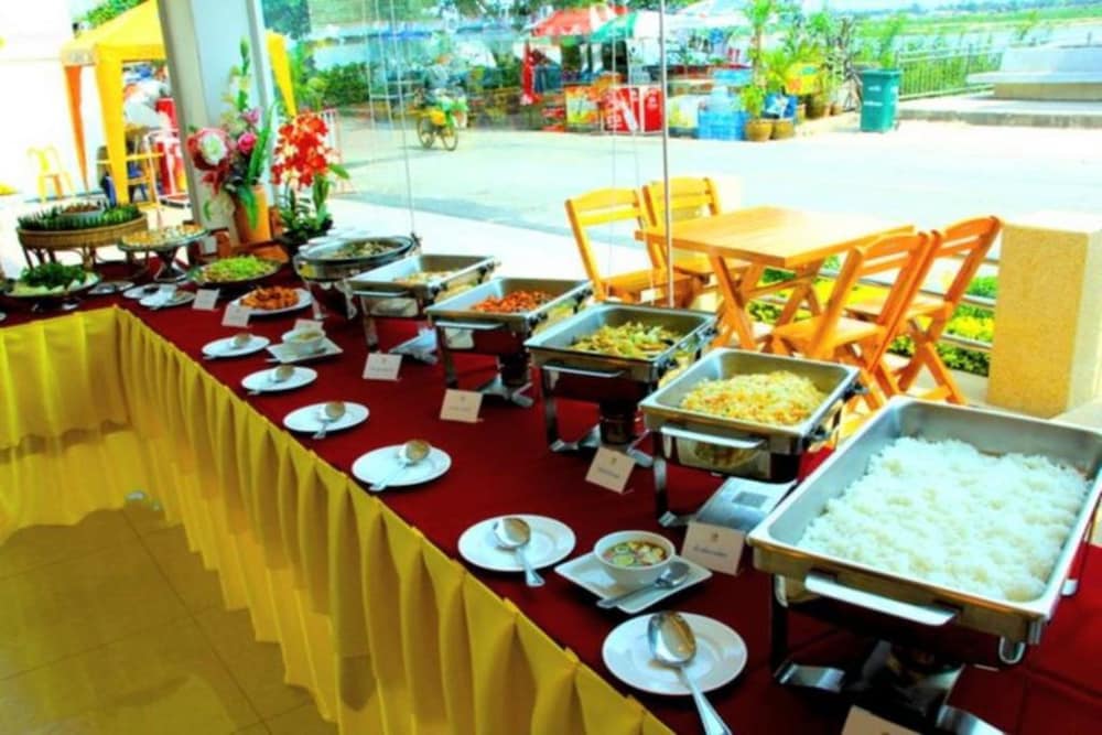 That Phanom River View Hotel 42/48