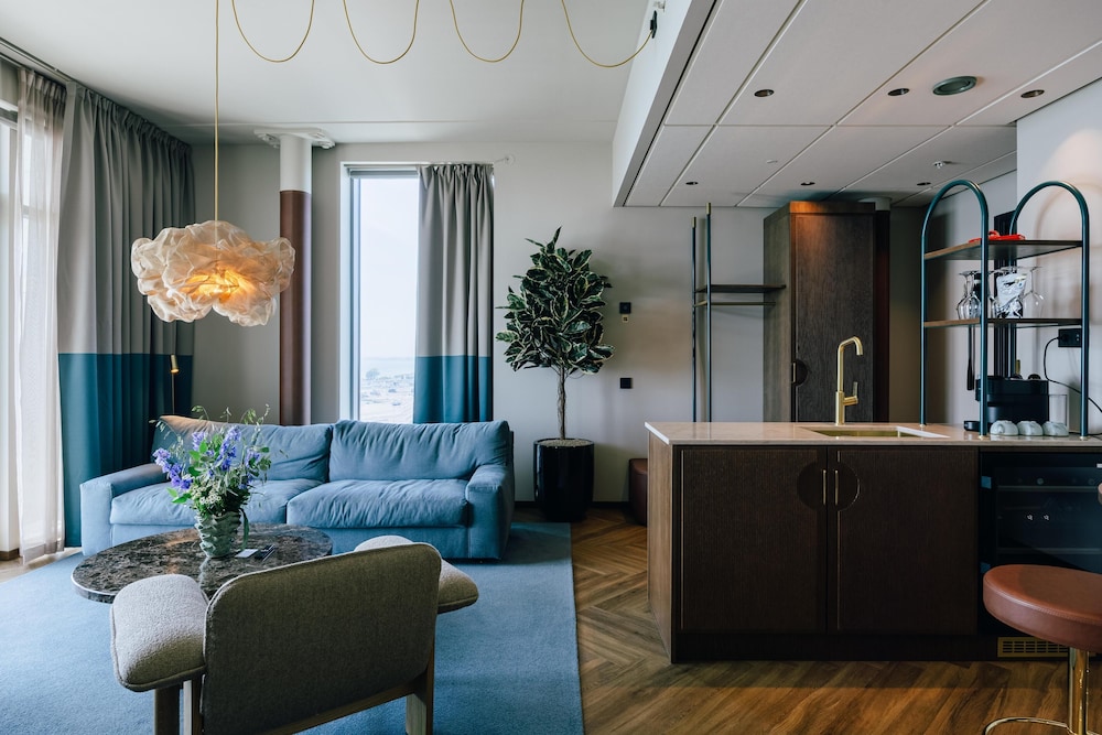 Willow, WorldHotels Crafted 38/48