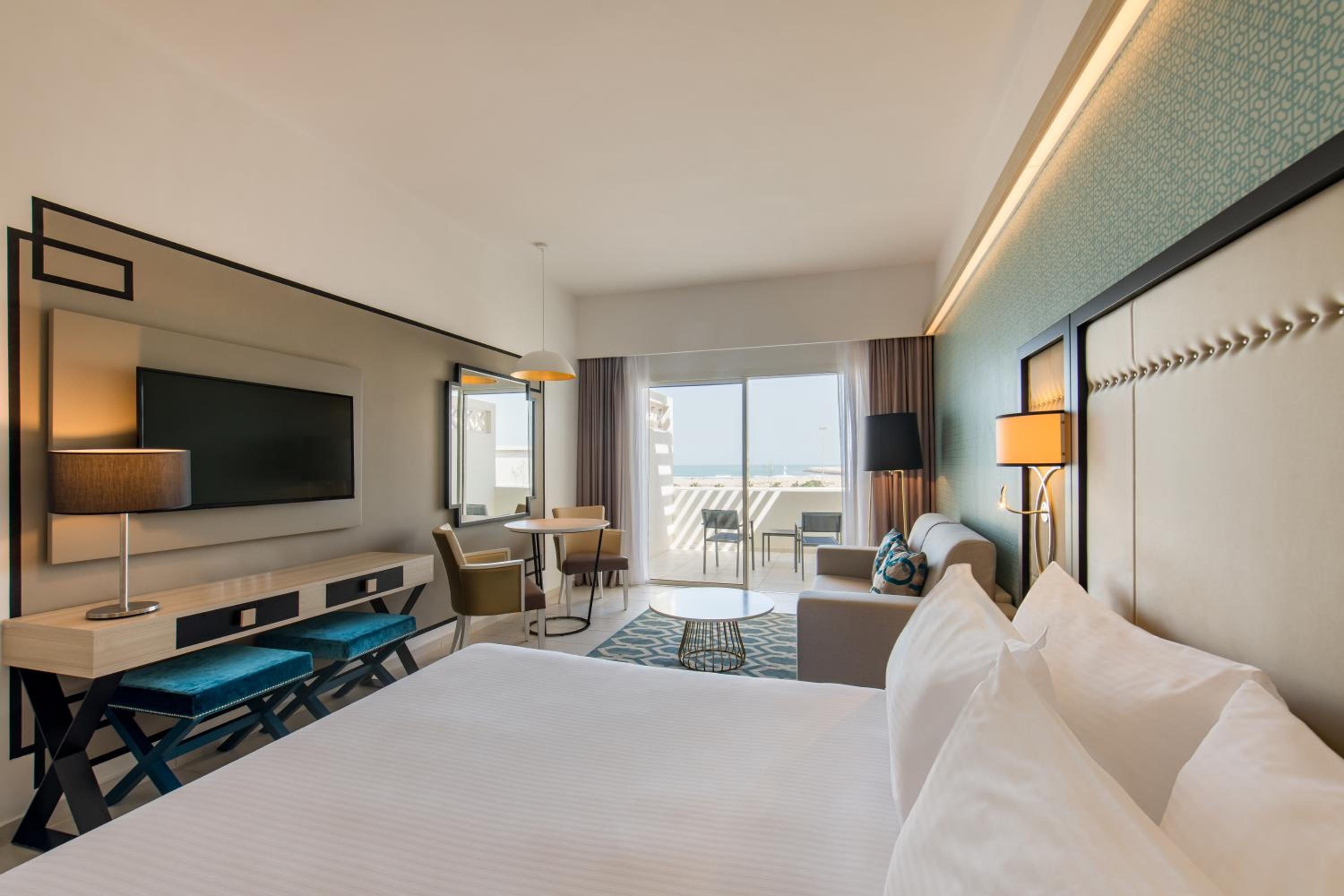Executive, Beach Front, Lounge Access، Radisson Blu Resort Saidia Beach 6/10