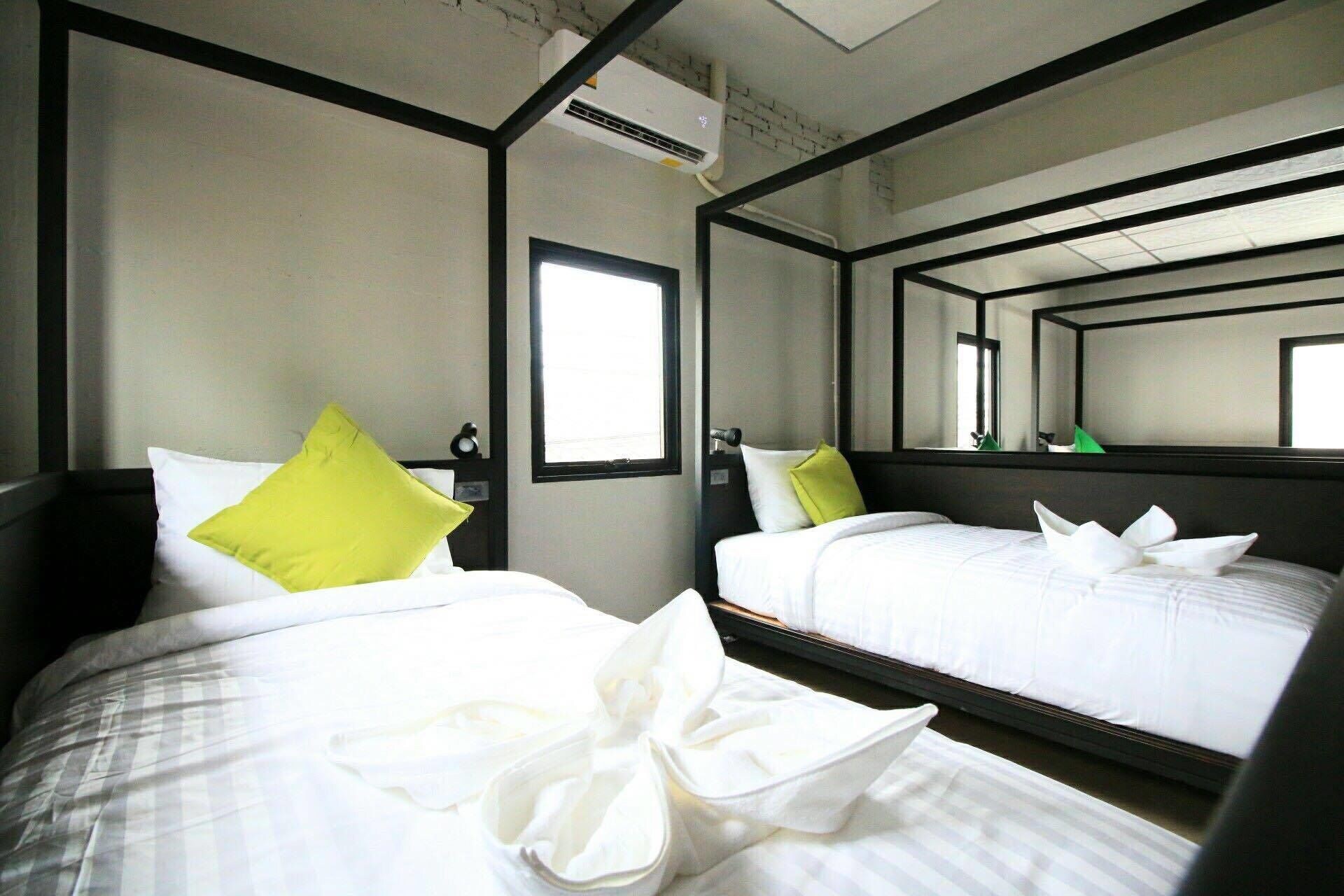 MIXED DORM, 6 BEDS