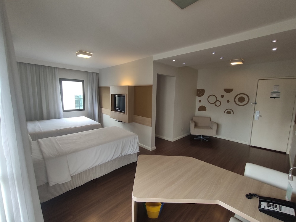 Mercure Sao Paulo Alamedas 35/74
