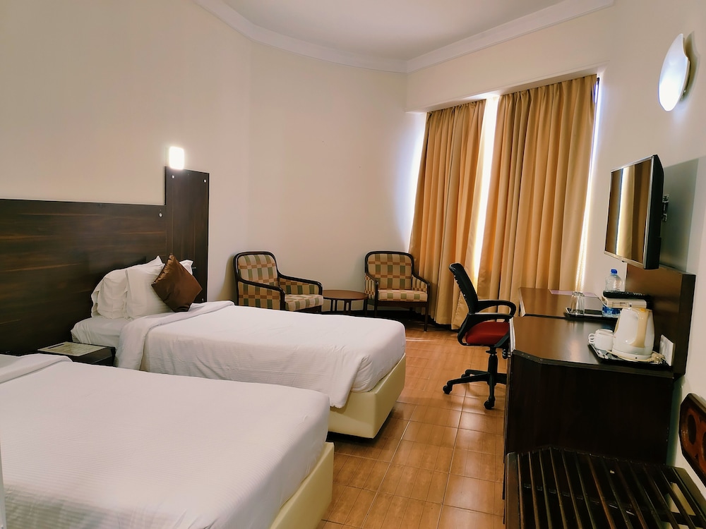 Presidency Hotel 23/63