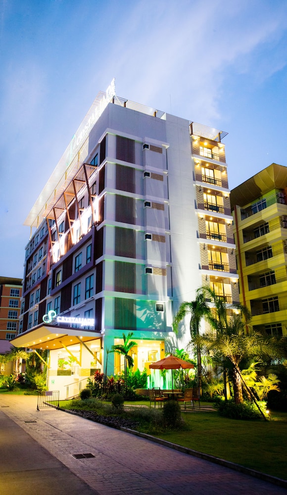 Crystal Jade Hotel 2/65