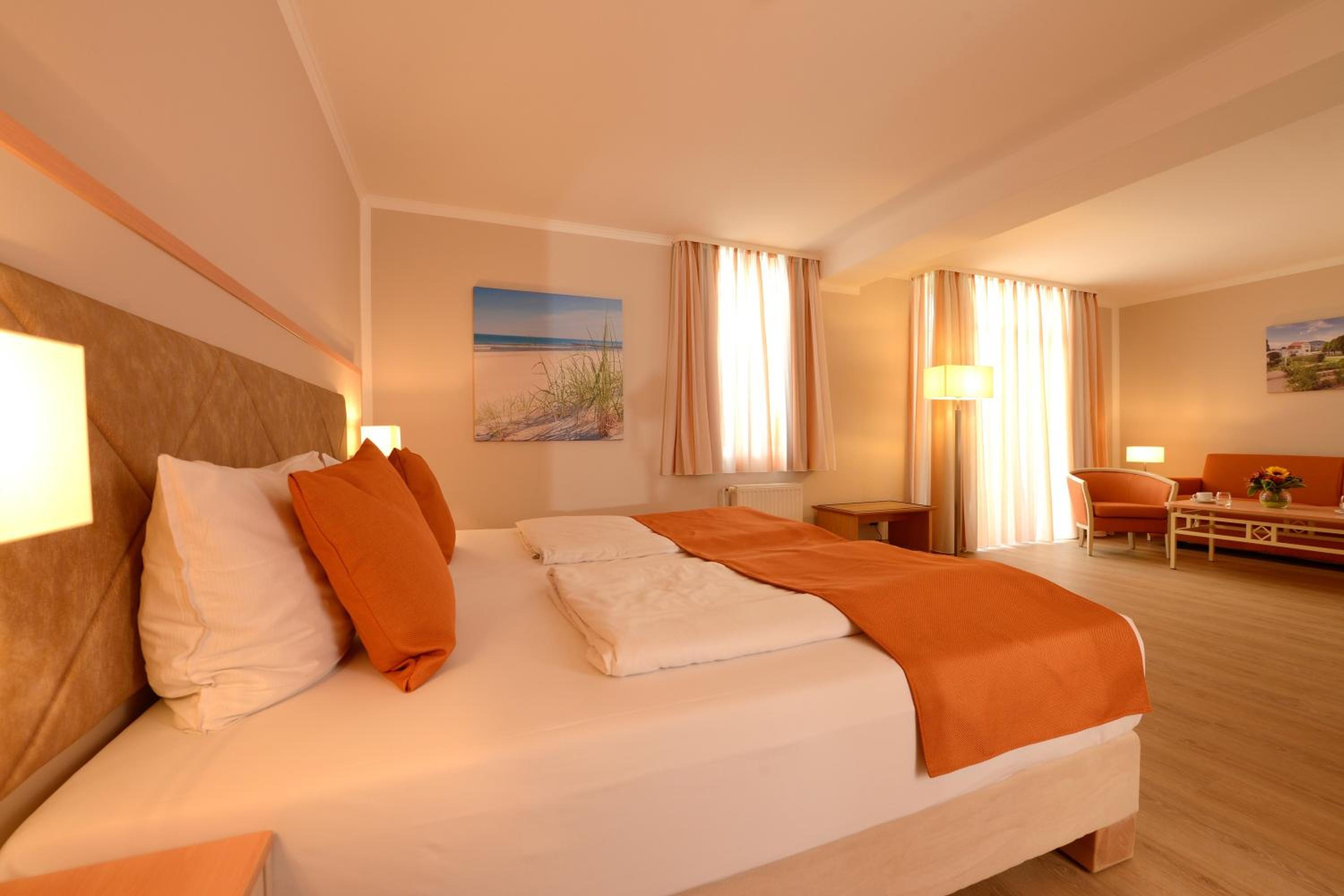 Junior Suite, Queen Bed