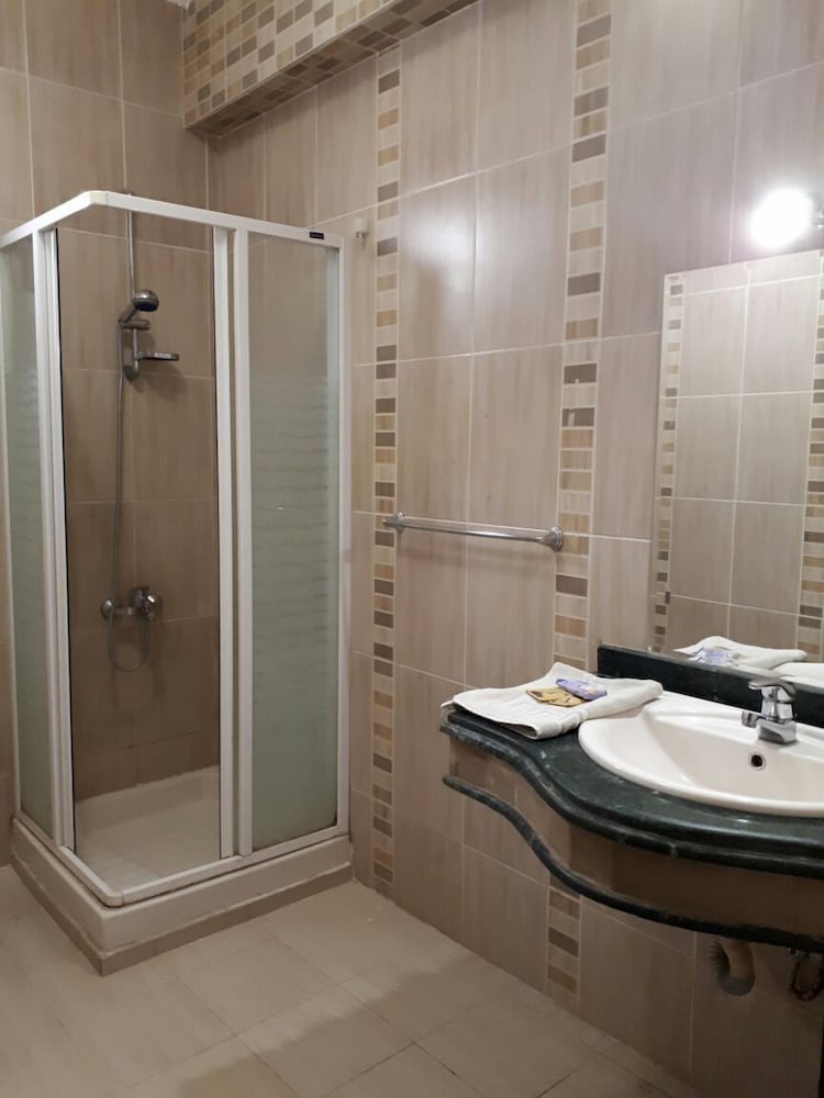Oricana Hotel 18/19