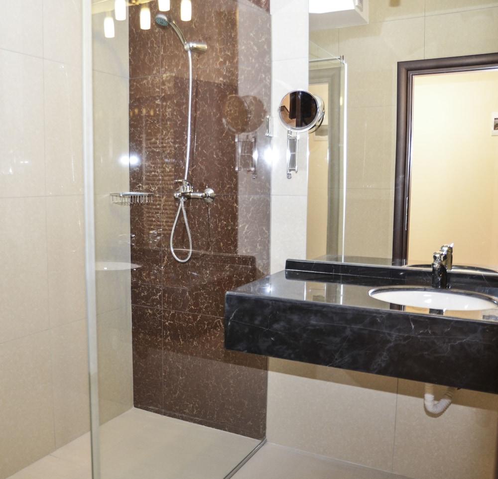 Golden Time Hotel 14/62