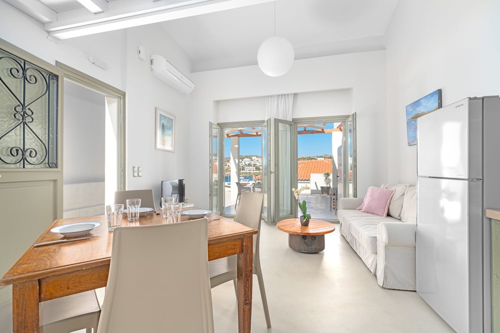 Hermes Suites 23/50