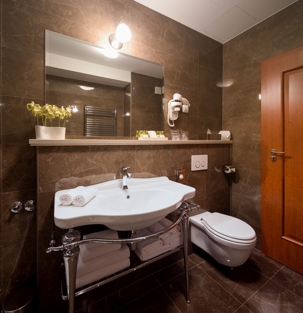 غرفة بسريرين منفصلين، Priska Heritage Rooms 3/3