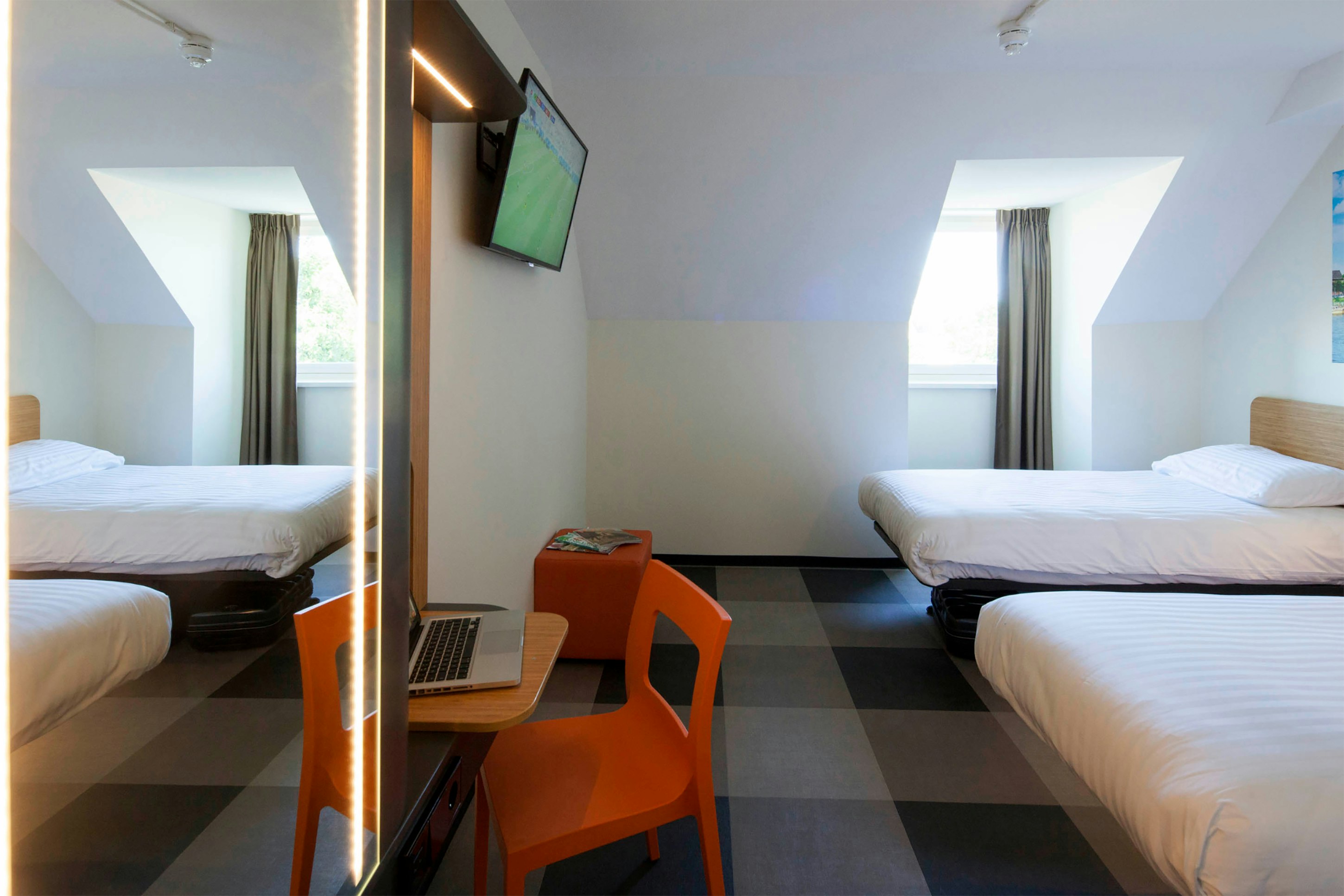 STANDARD, TWIN BEDS