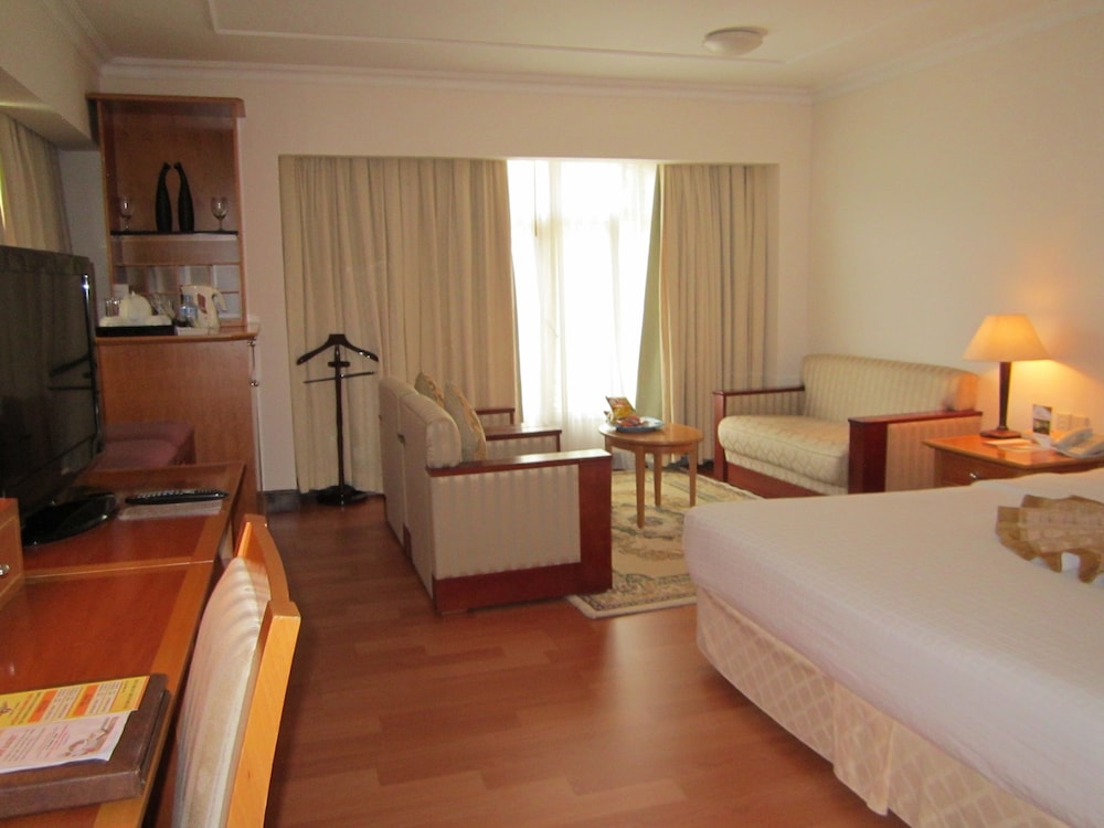 First Hotel 17/71
