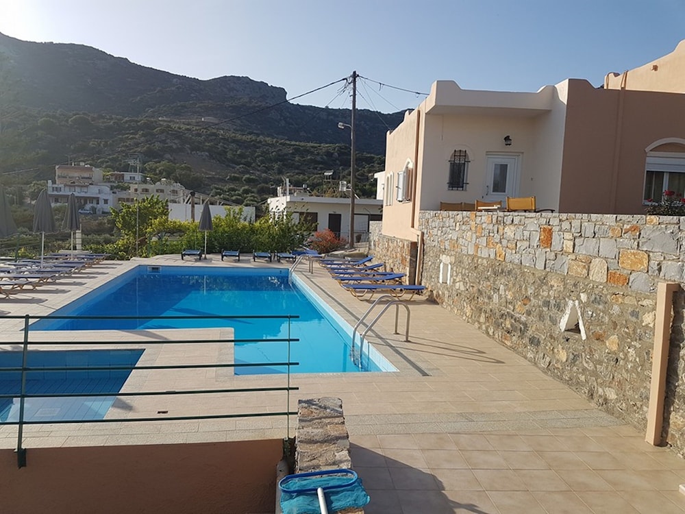Kavousanos Apartments 42/50