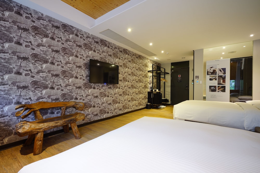 غرفة ديلوكس عائلية بسريرين كوين، 3 Door Hotel 9/10