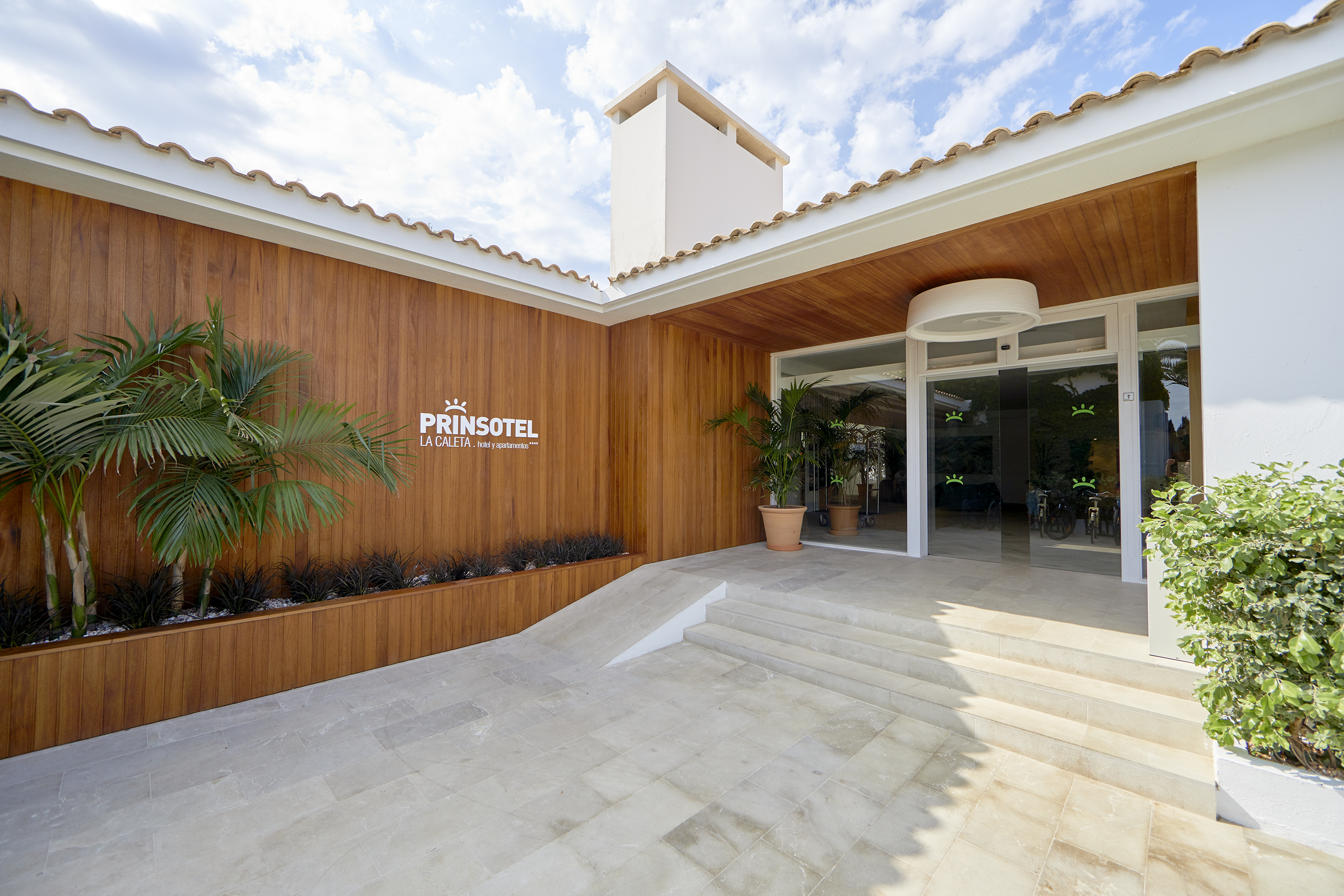 Prinsotel La Caleta Hotel And Apartments 42/50