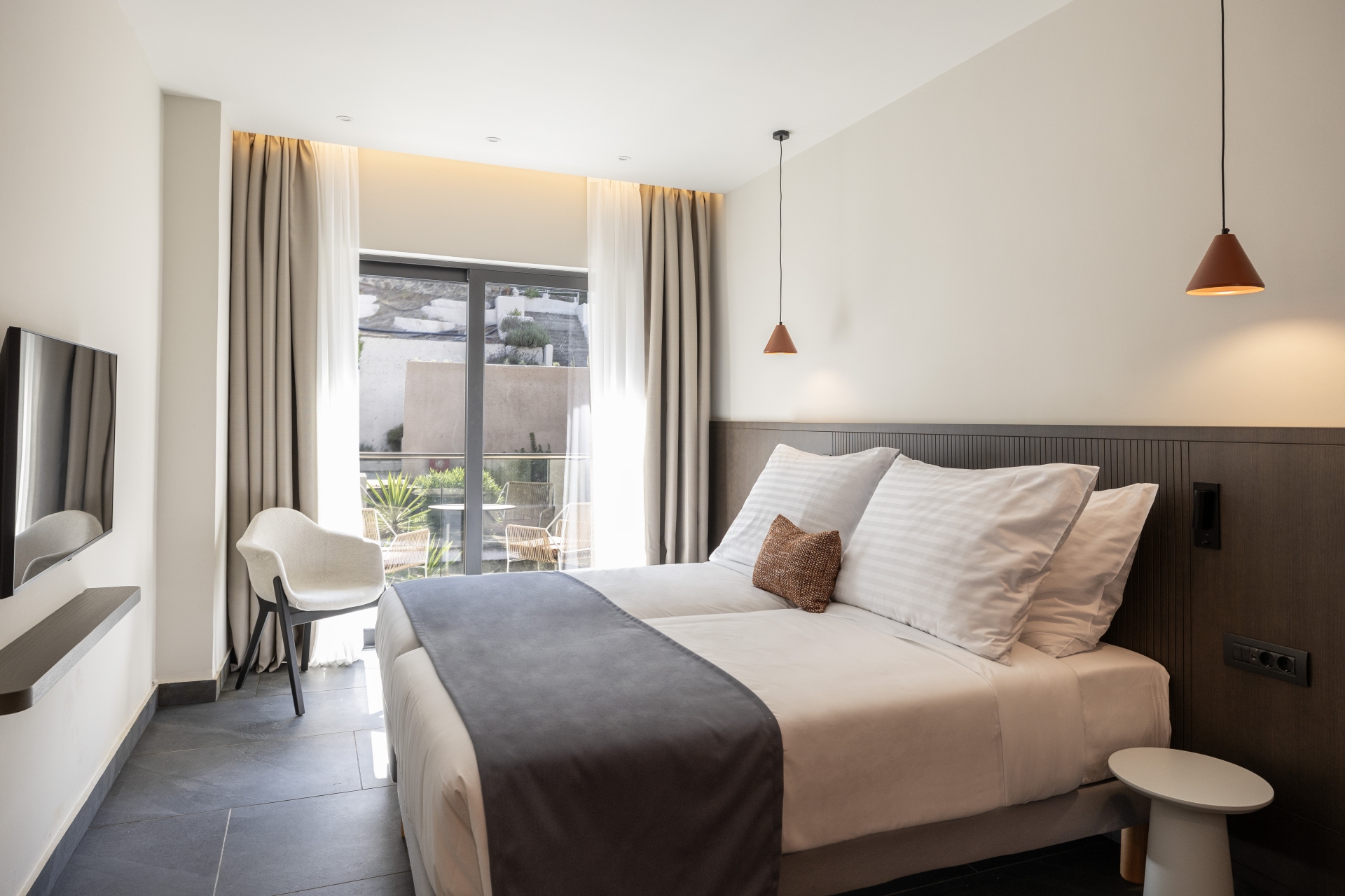 Superior, Double Bed, Mountain View