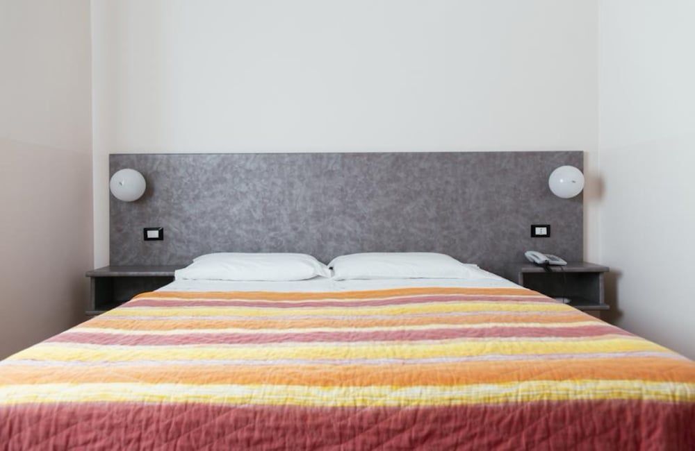Autohotel 15/57