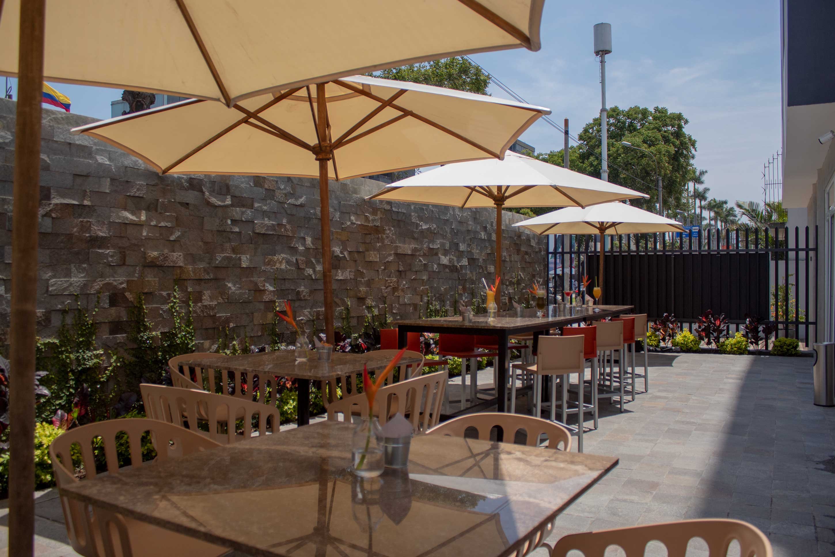 Hotel Estelar San Isidro 11/15