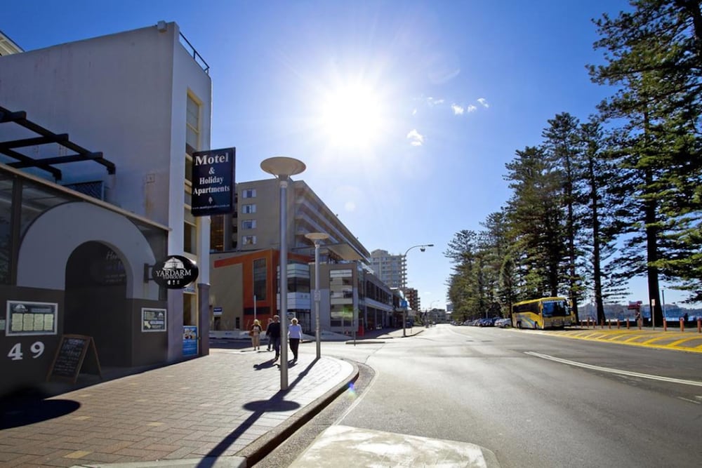 MANLY PARADISE MOTEL AND APARTMENTS 55/66