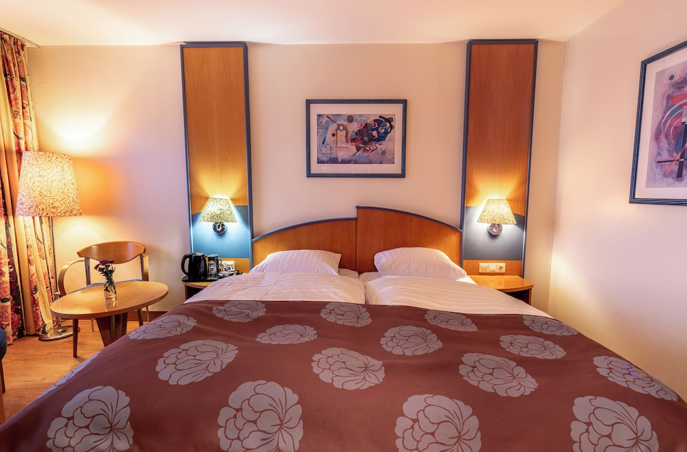 Hotel Graf 7/28