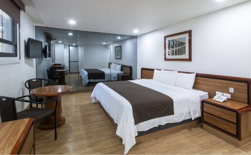 Hotel San Lucas 11/66