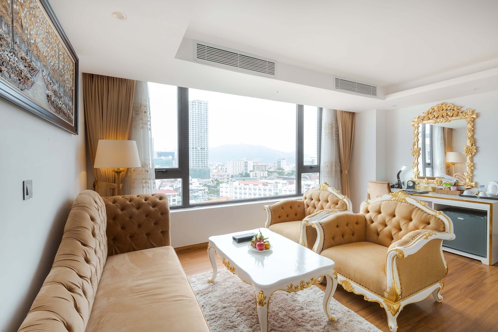 TND Hotel 126/140