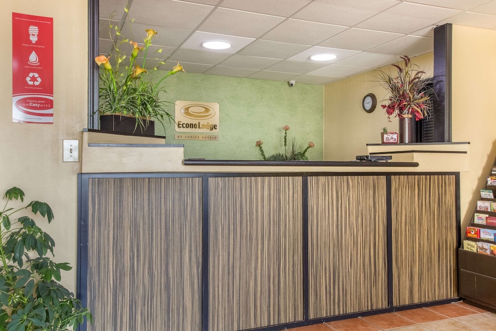 Econo Lodge Fort Knox 8/44